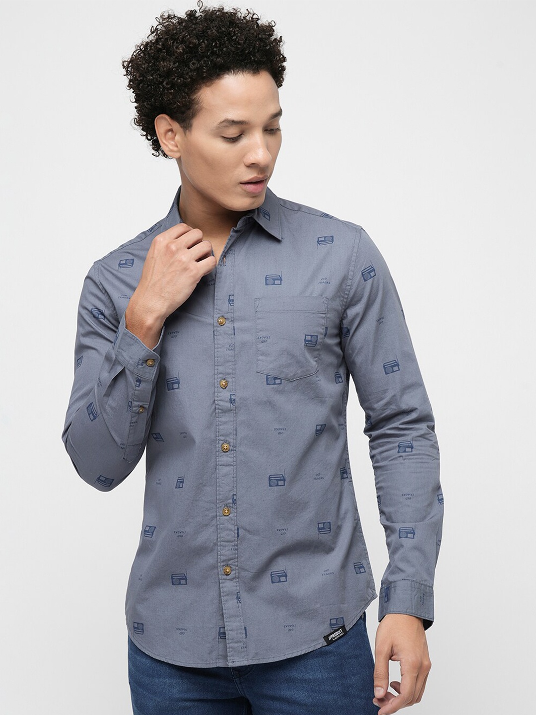 

Jack & Jones Slim Fit Conversational Printed Pure Cotton Casual Shirt, Blue