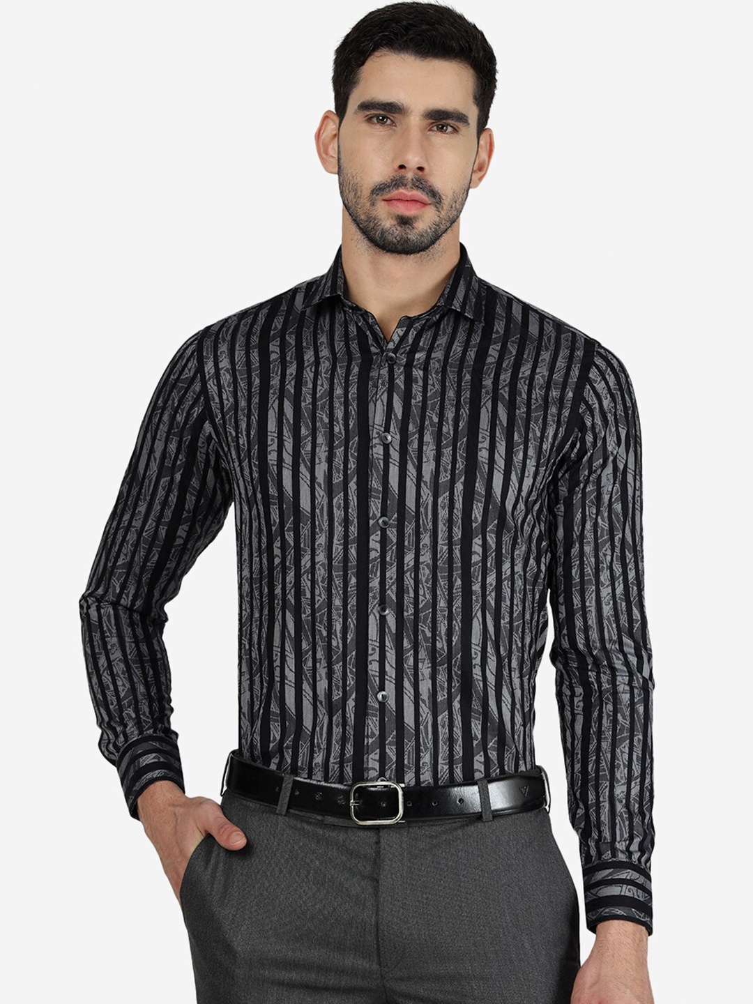 

WYRE Slim Fit Vertical Striped Pure Cotton Formal Shirt, Black