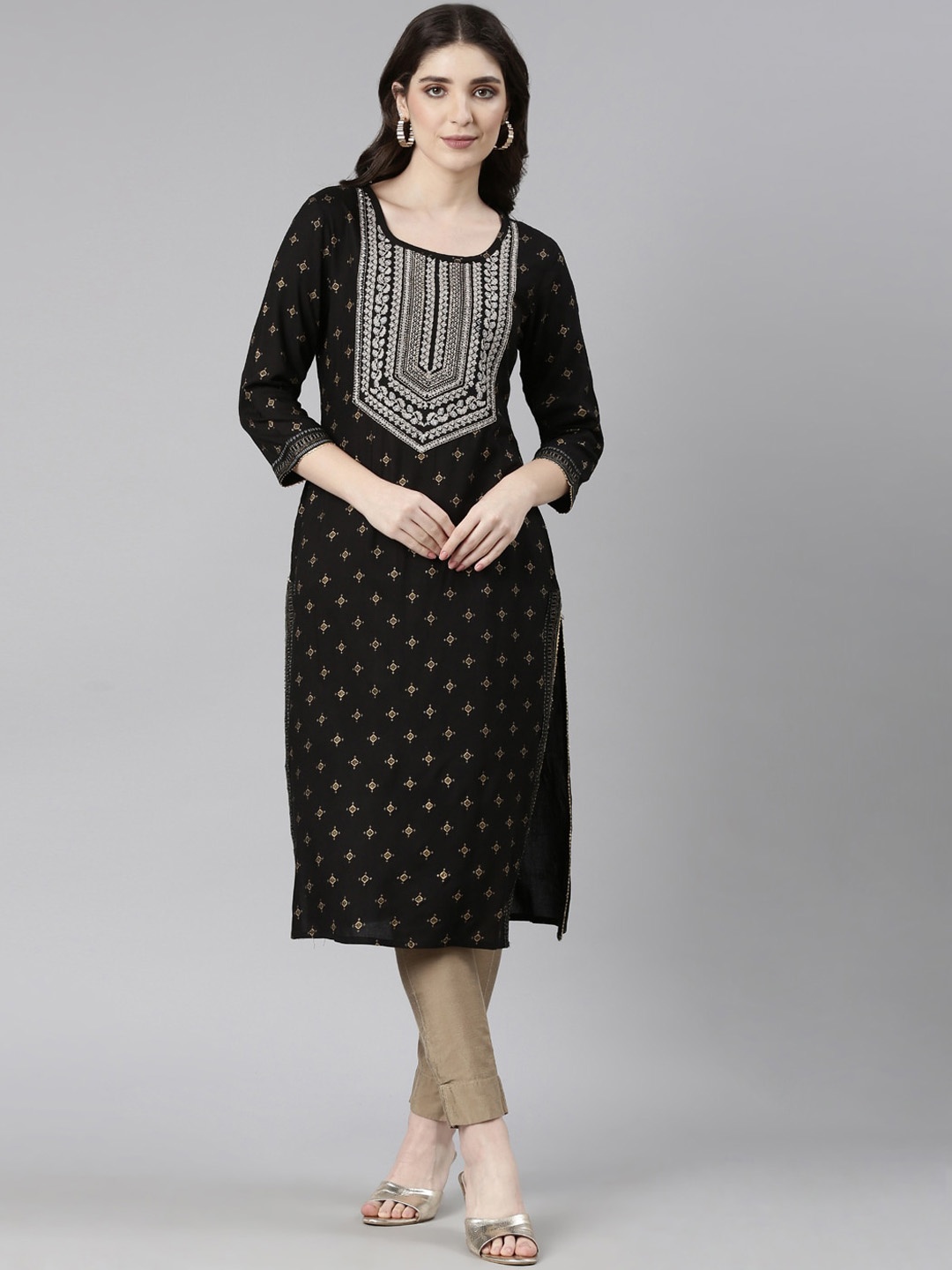 

Souchii Ethnic Motifs Embroidered Thread Work Straight Kurta, Black