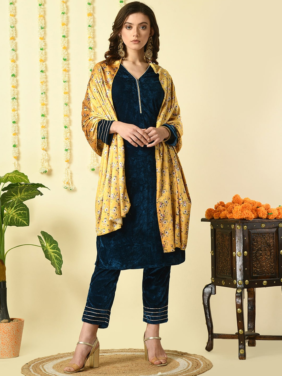 

Myshka Women Teal Regular Velvet Kurta with Trousers & With Dupatta