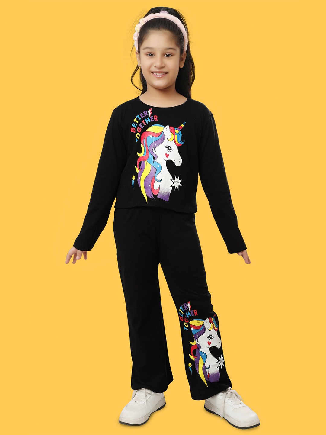 

Ninos Dreams Girls Unicorn Printed Pure Cotton T-shirt With Flared Trousers, Black