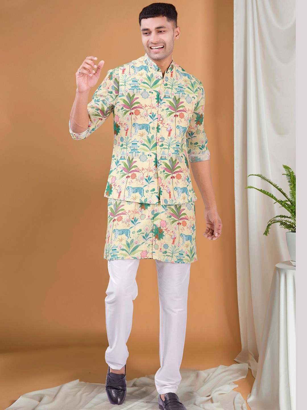 

SHIWAM ETHNIX Floral Printed Band Collar Straight Kurta & Pyjama With Nehru Jacket, Yellow