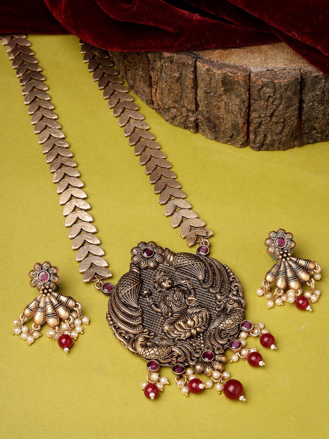 

ADIVA Gold-Plated Pearls & Stone Beaded Temple Jewellery Set