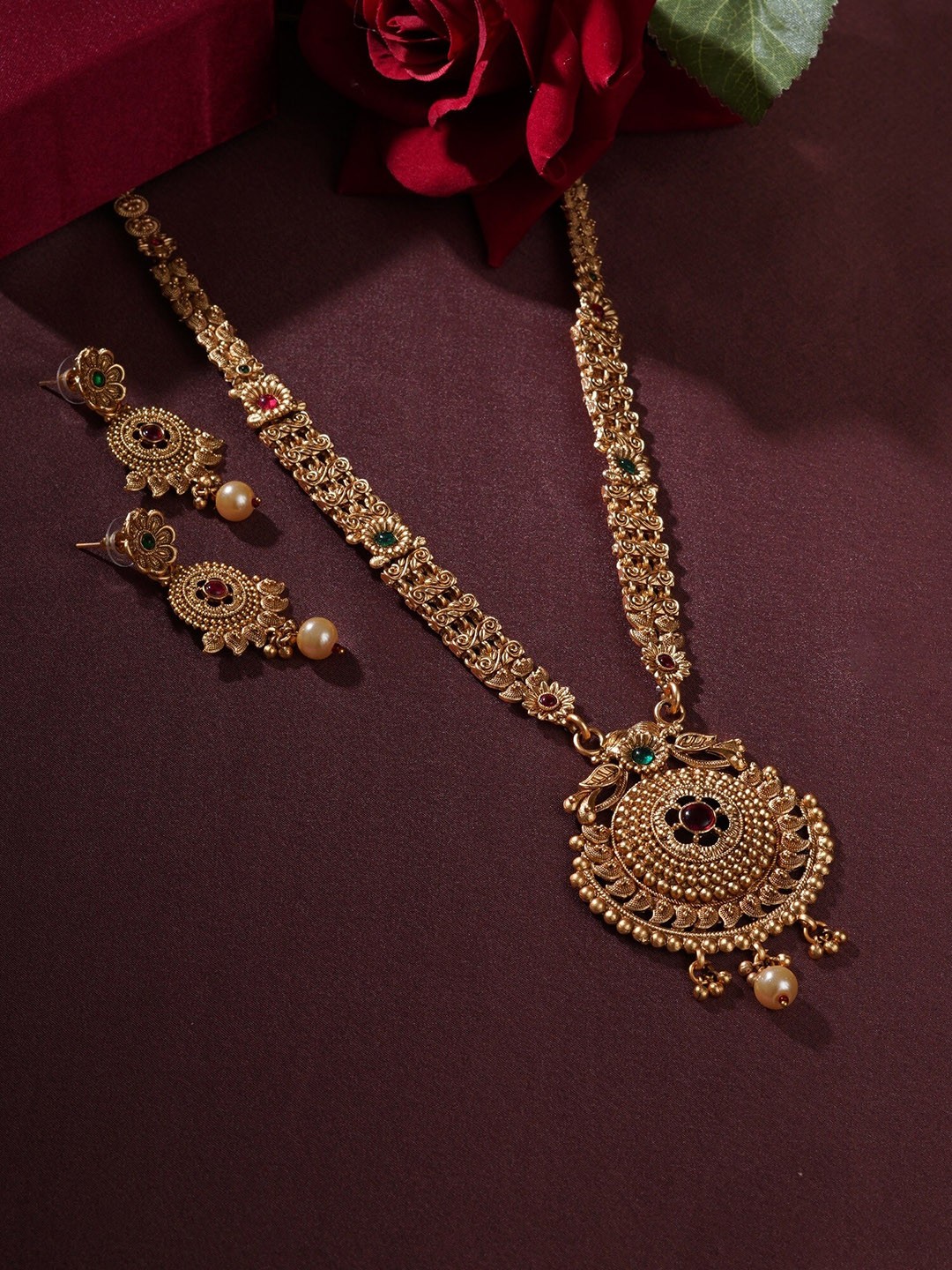 

Mali Fionna Gold Plated Stone-Studded and Beaded Jewellery Set