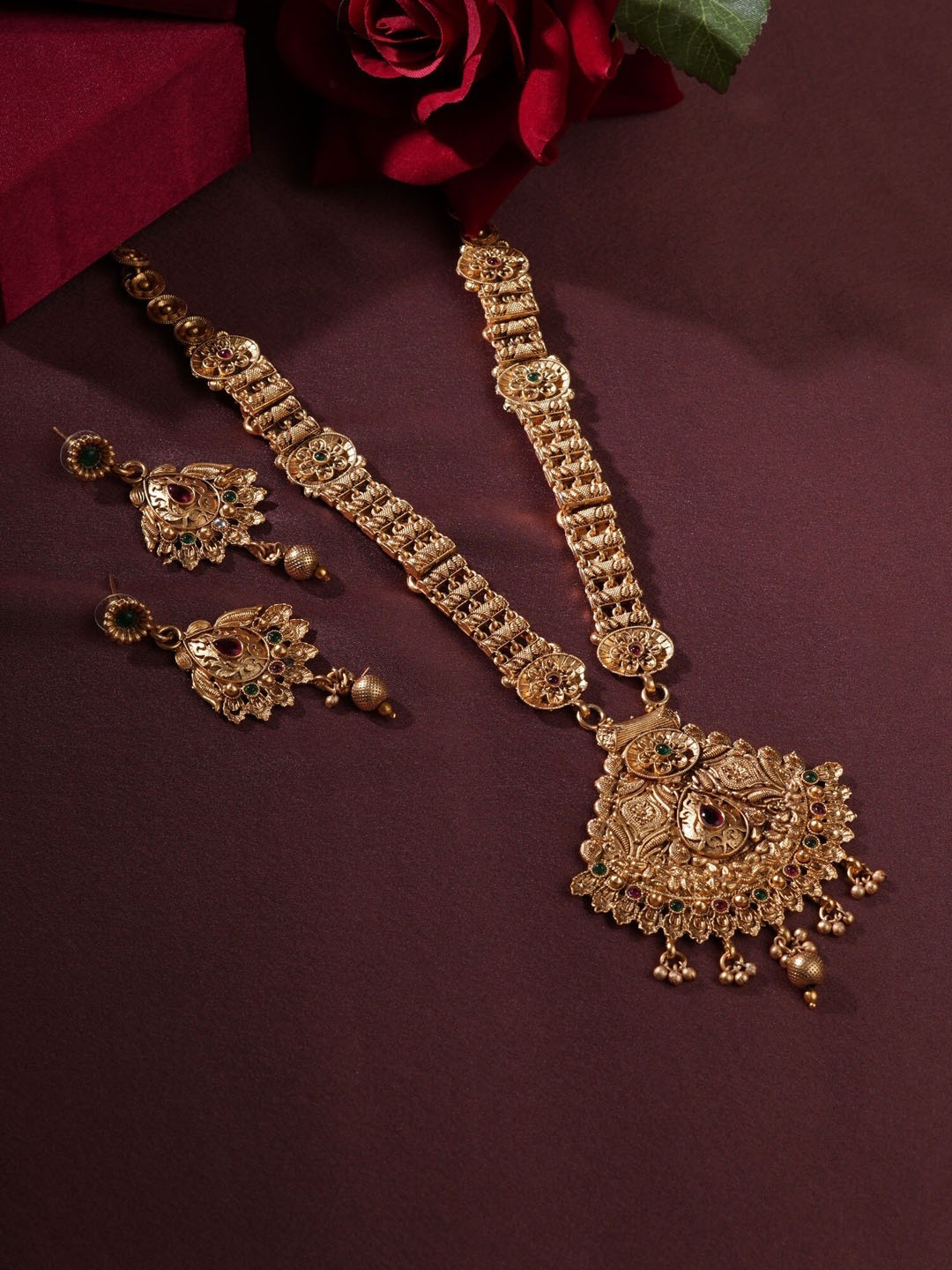 

Mali Fionna Gold Plated Stones Studded Jewellery Set