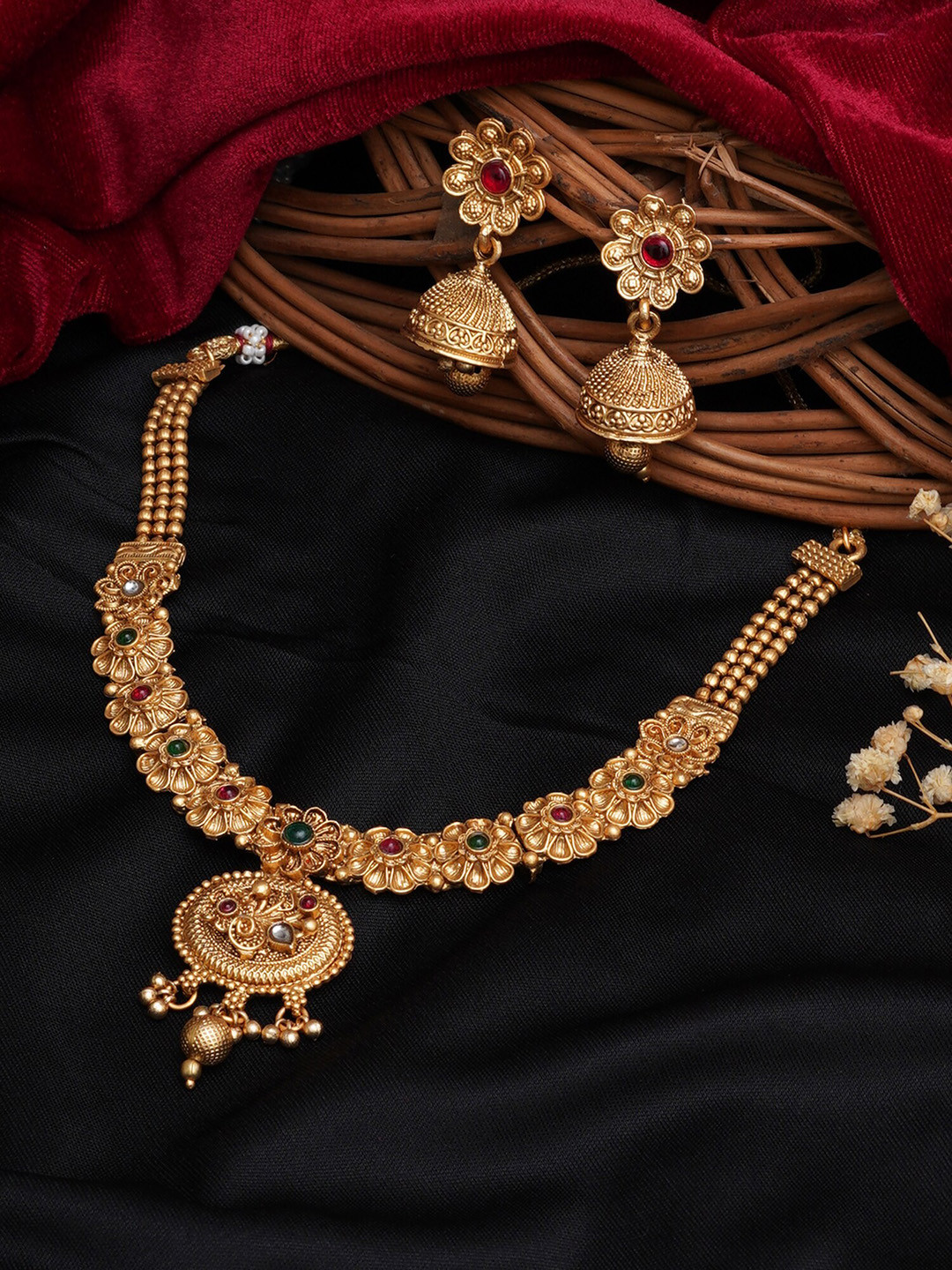 

Mali Fionna Gold Plated Stone Studded Jewellery Set