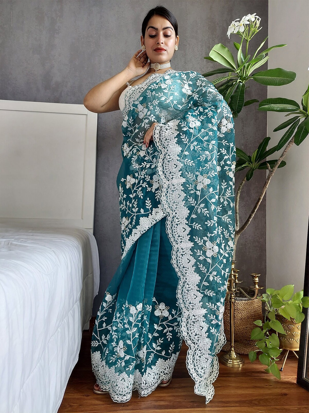 

ODETTE Ethnic Motifs Embroidered Organza Saree, Teal