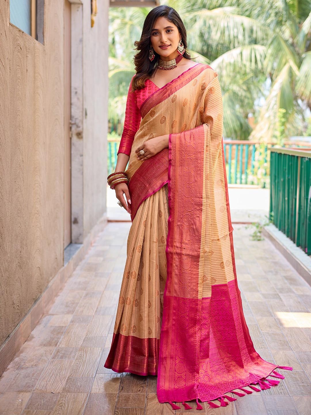 

ODETTE Ethnic Motifs Woven Design Silk Saree, Beige