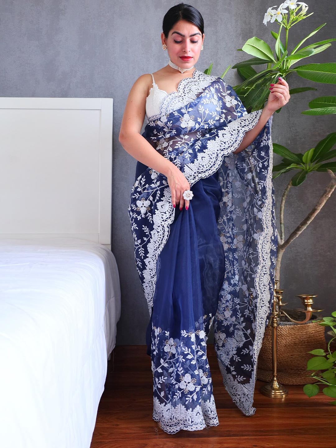 

ODETTE Floral Embroidered Organza Saree, Blue