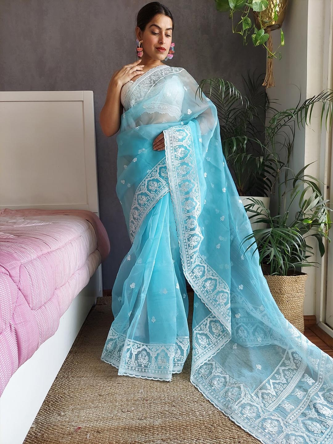 

ODETTE Floral Embroidered Organza Saree, Blue