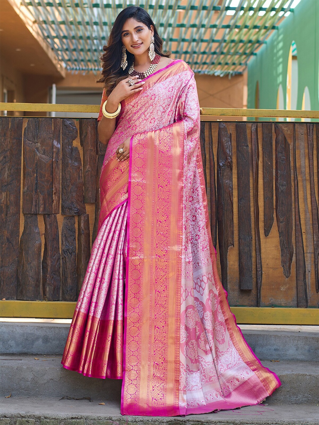 

ODETTE Floral Woven Design Zari Saree, Pink