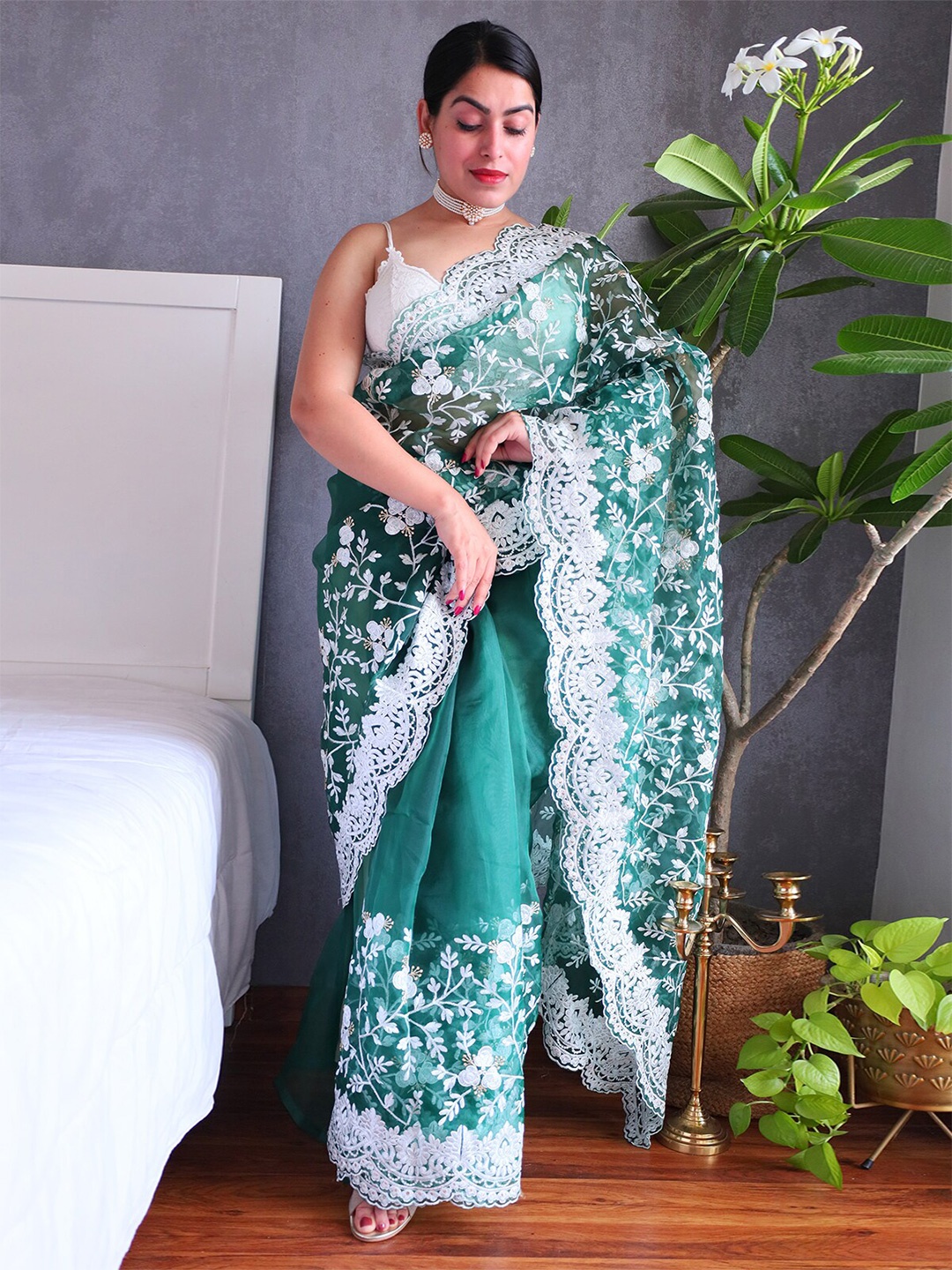 

ODETTE Floral Embroidered Organza Saree, Green