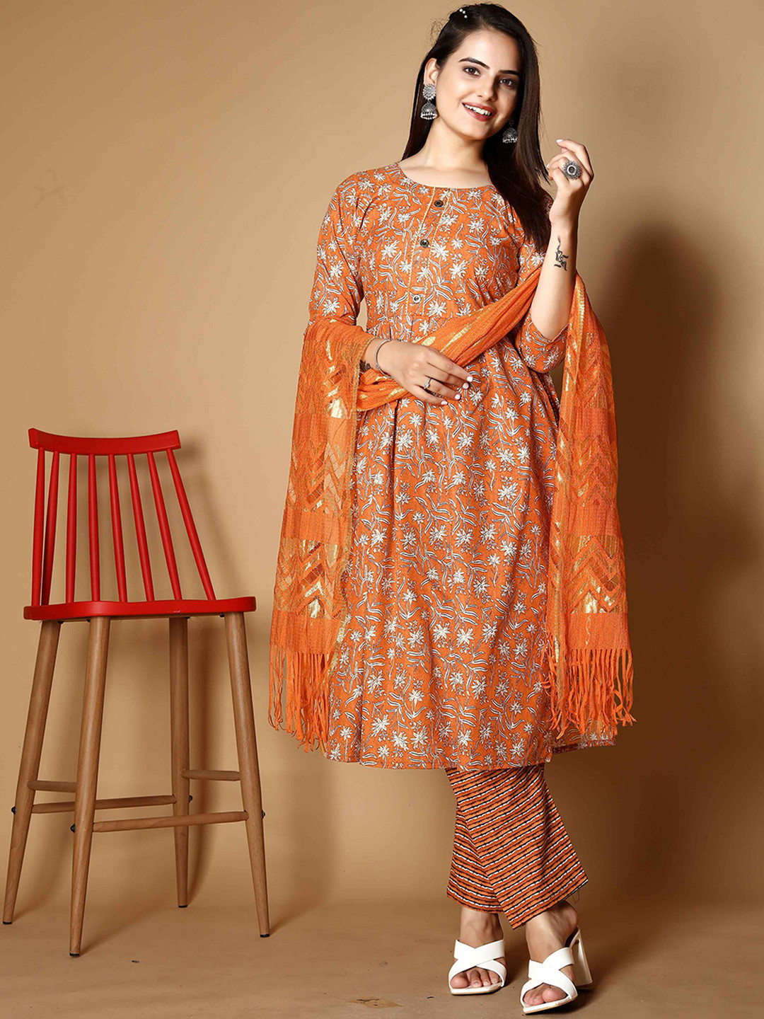 

Trishva Floral Printed Regular Kurta With Trousers & Dupatta, Orange