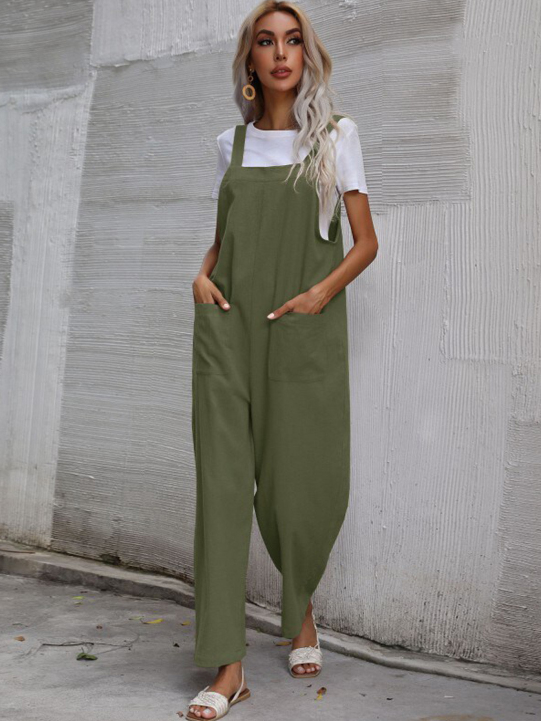 

StyleCast Green Shoulder Straps Basic Jumpsuit