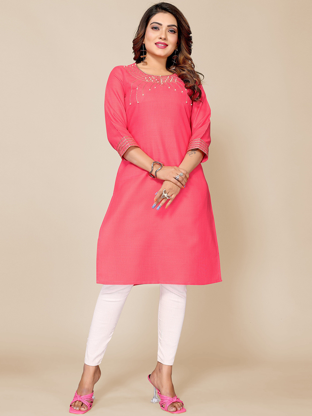 

Krimmple Geometric Embroidered Beaded Kurta, Pink
