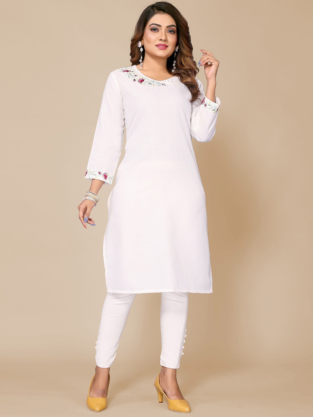 

Krimmple Floral Embroidered Straight Kurta, White