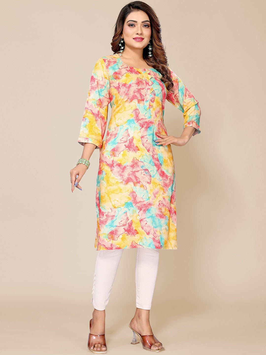 

Krimmple Abstract Printed Round Neck Straight Kurta, Blue