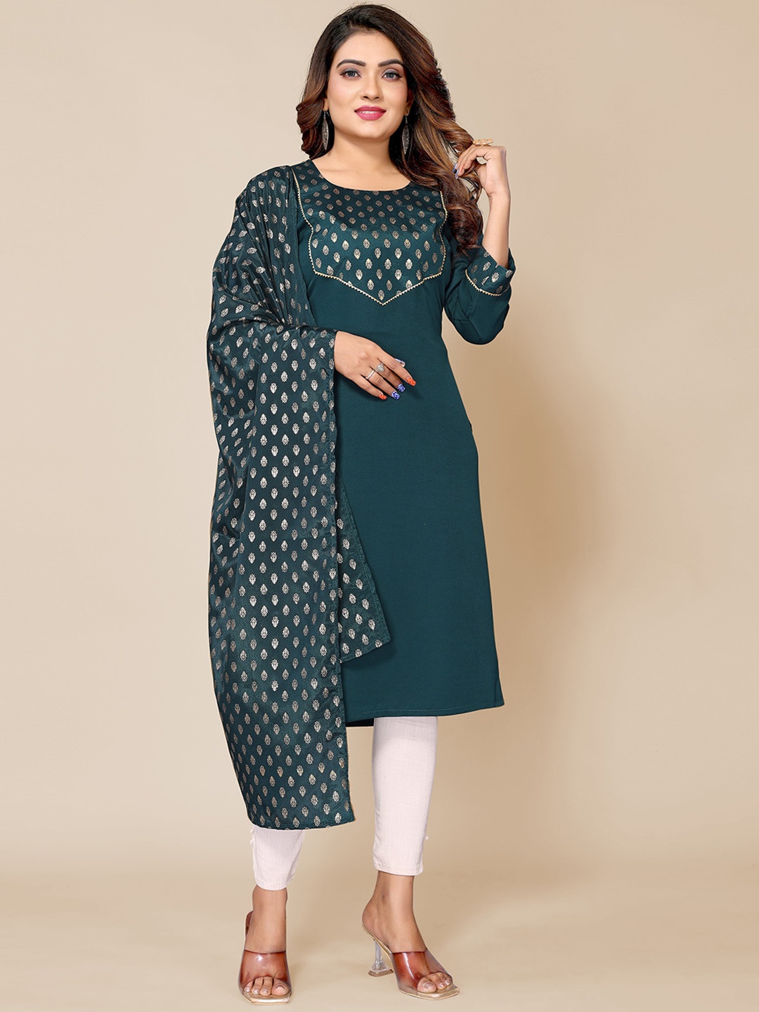 

Krimmple Ethnic Motifs Yoke Design Gotta Patti Straight Kurta, Green