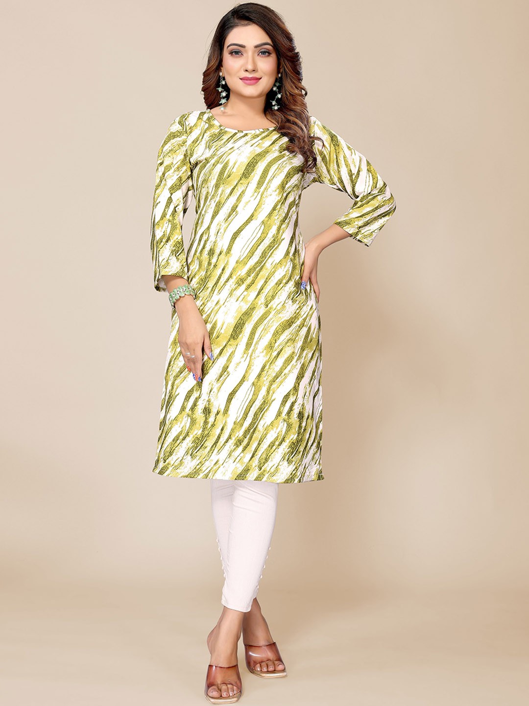 

Krimmple Leheriya Printed Straight Kurta, Green