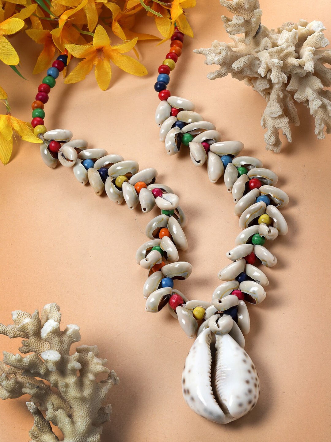 

Moedbuille Cowri Shells & Beaded Bohemian Necklace, Off white