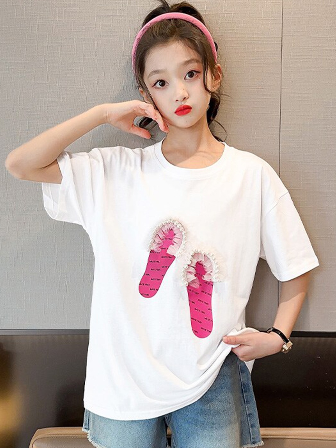 

StyleCast Girls White Embroidered Cotton Top