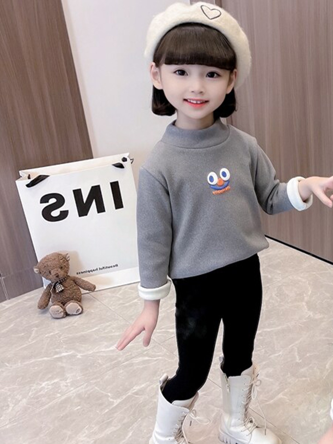 

StyleCast Girls Grey Ribbed Cotton Pullover Sweatshirt