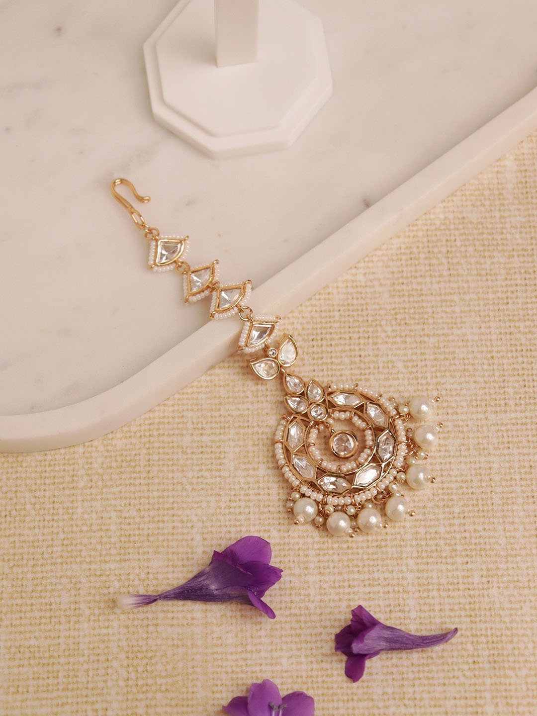 

CURIO COTTAGE Gold-Plated Kundan-Studded Maang Tikka