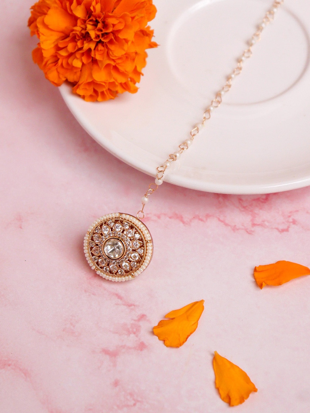 

CURIO COTTAGE Gold-Plated Kundan-Studded & Pearl-Beaded Embellished Borla Maang Tikka