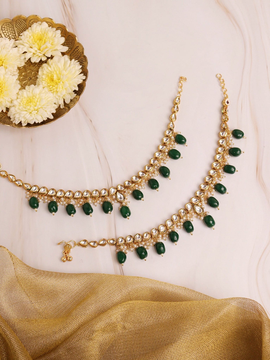 

CURIO COTTAGE Gold-plated Kundan Stone-Studded & Beaded Anklet