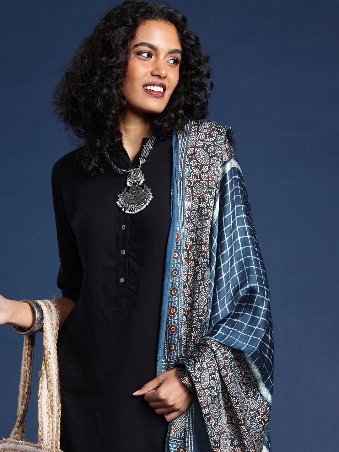 

Taavi Ethnic Motifs Printed Block Print Dupatta, Blue