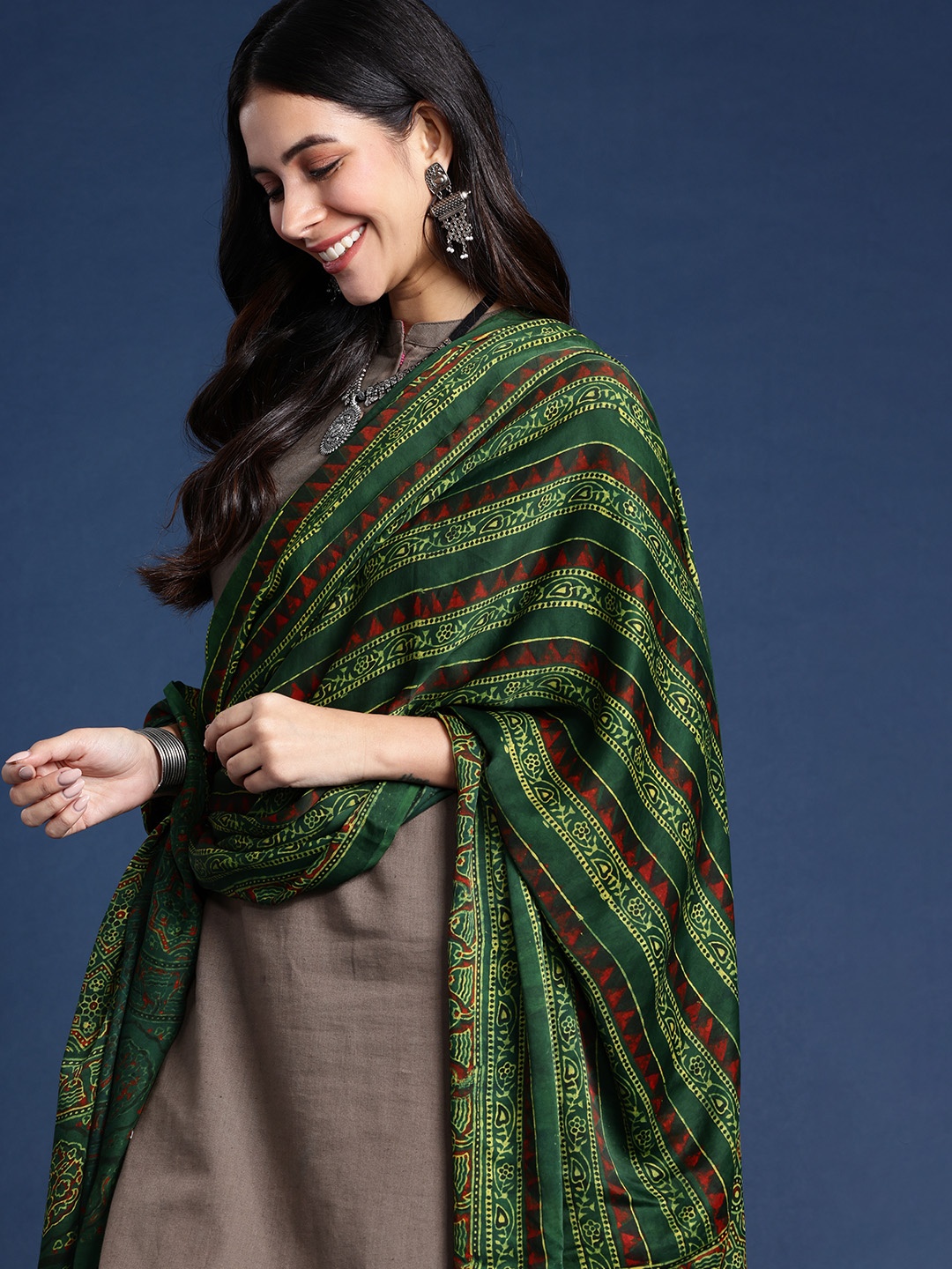 

Taavi Ethnic Motifs Printed Block Print Dupatta, Green
