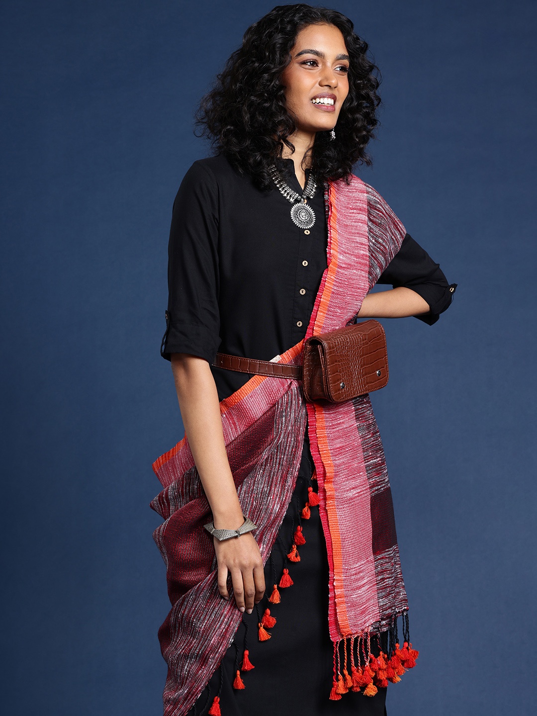 

Taavi Woven Design Tasselled Cotton Blend Dupatta, Maroon