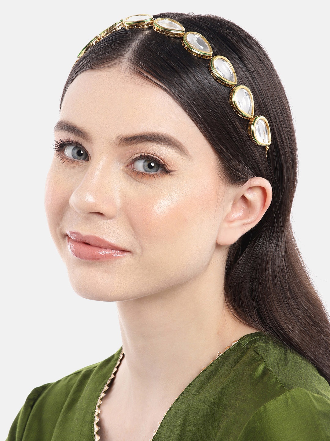 

Anouk Women Kundan Studden Gold-Plated Mathapatti