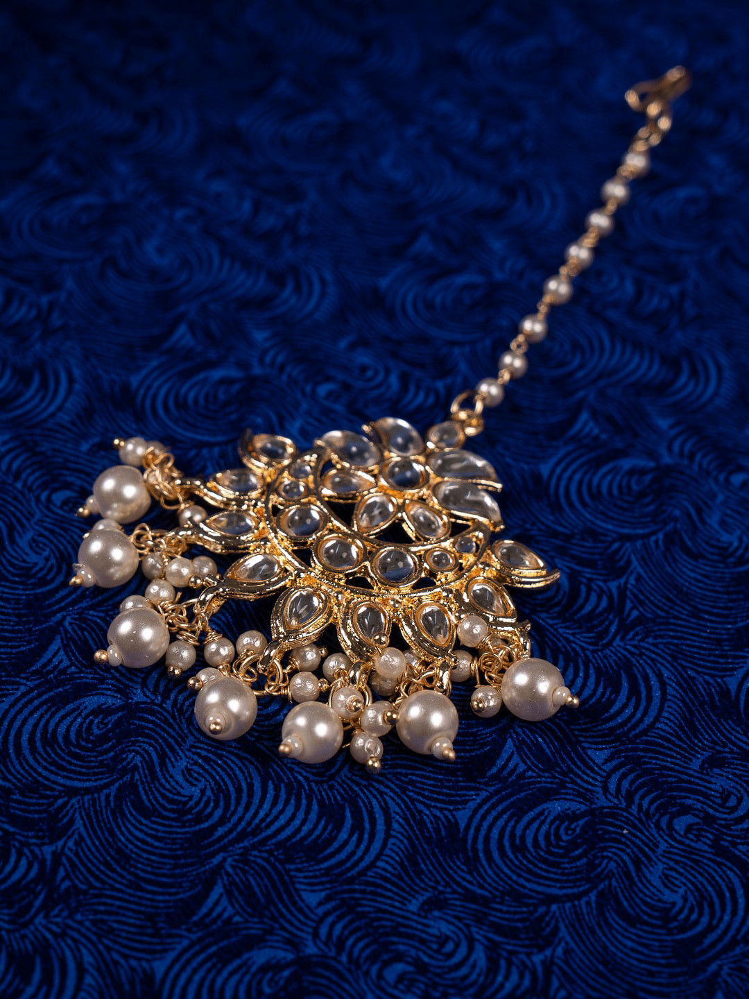 

Shoshaa Gold-Plated Kundan Stone-Studded & Beaded Maang Tikka