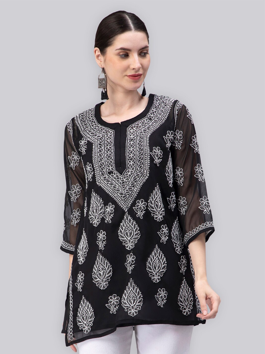 

Seva Chikan Ethnic Motifs Embroidered Lucknowi Chikankari Kurti With Inner, Black
