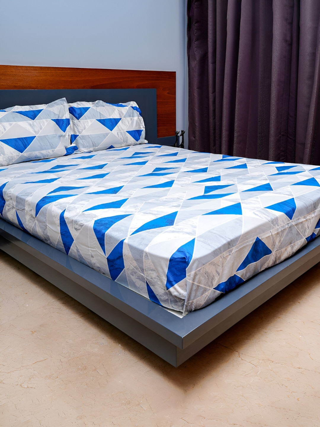 

Inizio White Cotton King Bedsheet with 2 Pillow Covers