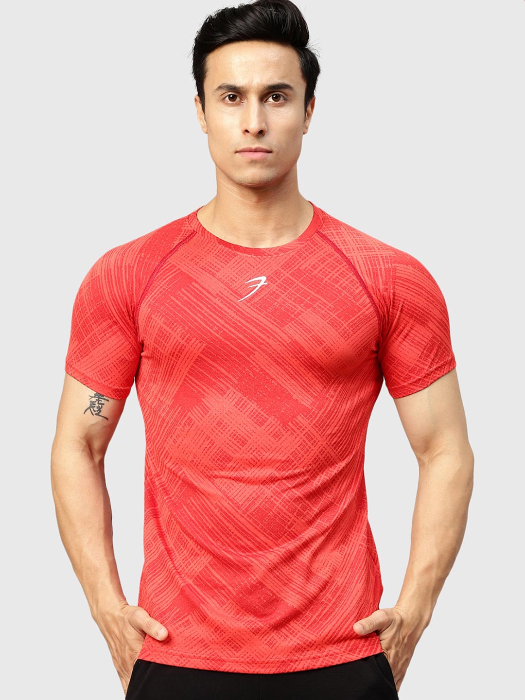 

FUAARK Abstract Printed Slim Fit Sports T-shirt, Red