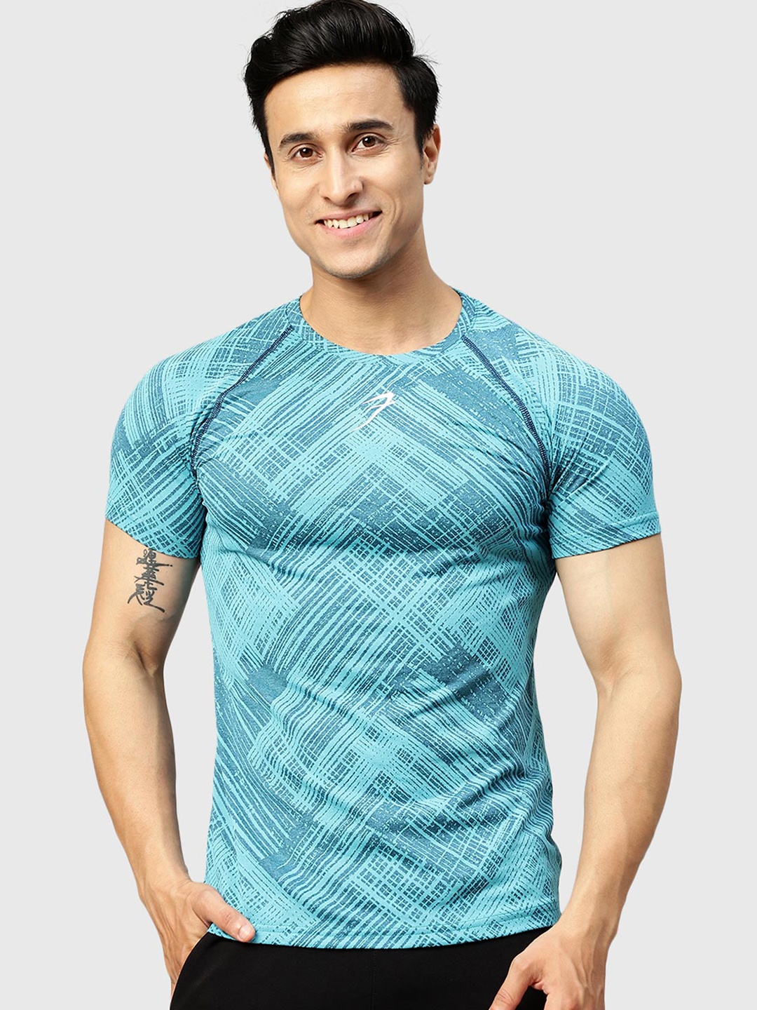 

FUAARK Abstract Printed Raglan Sleeves Dry Fit Jacquard Slim Fit T-shirt, Teal