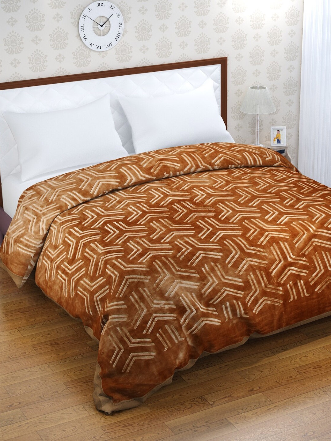 

Florida Brown & White Geometric Mink Heavy Winter 1050 GSM Double Bed Blanket