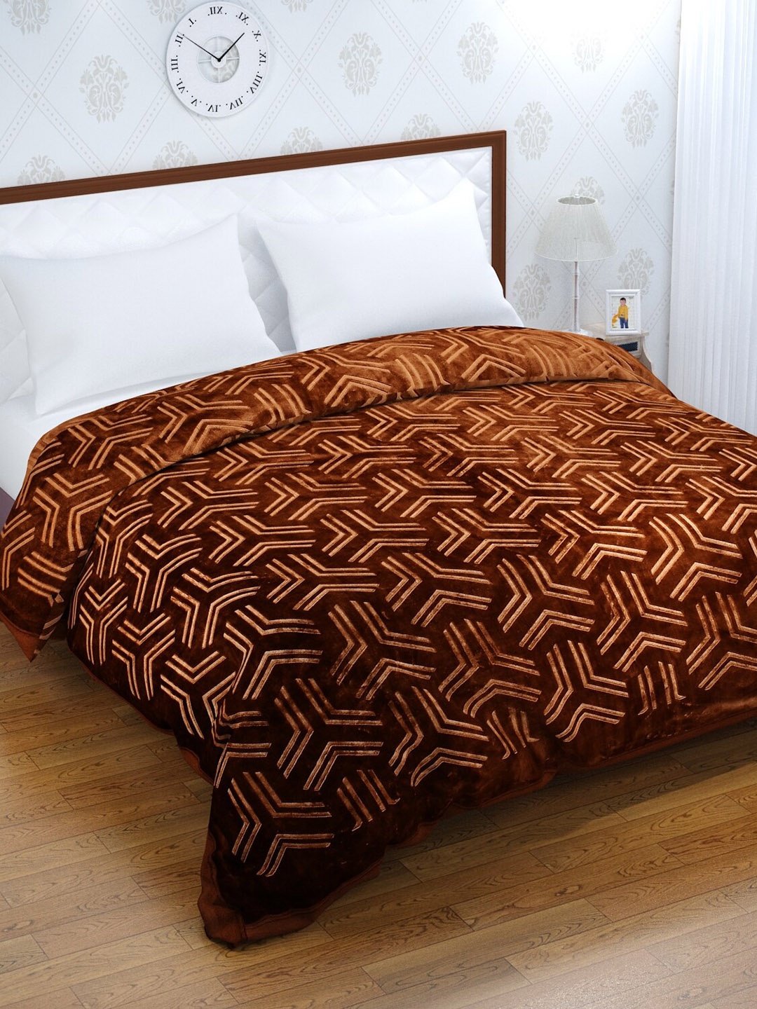 

Florida Brown Geometric Mink Heavy Winter 1050 GSM Double Bed Blanket