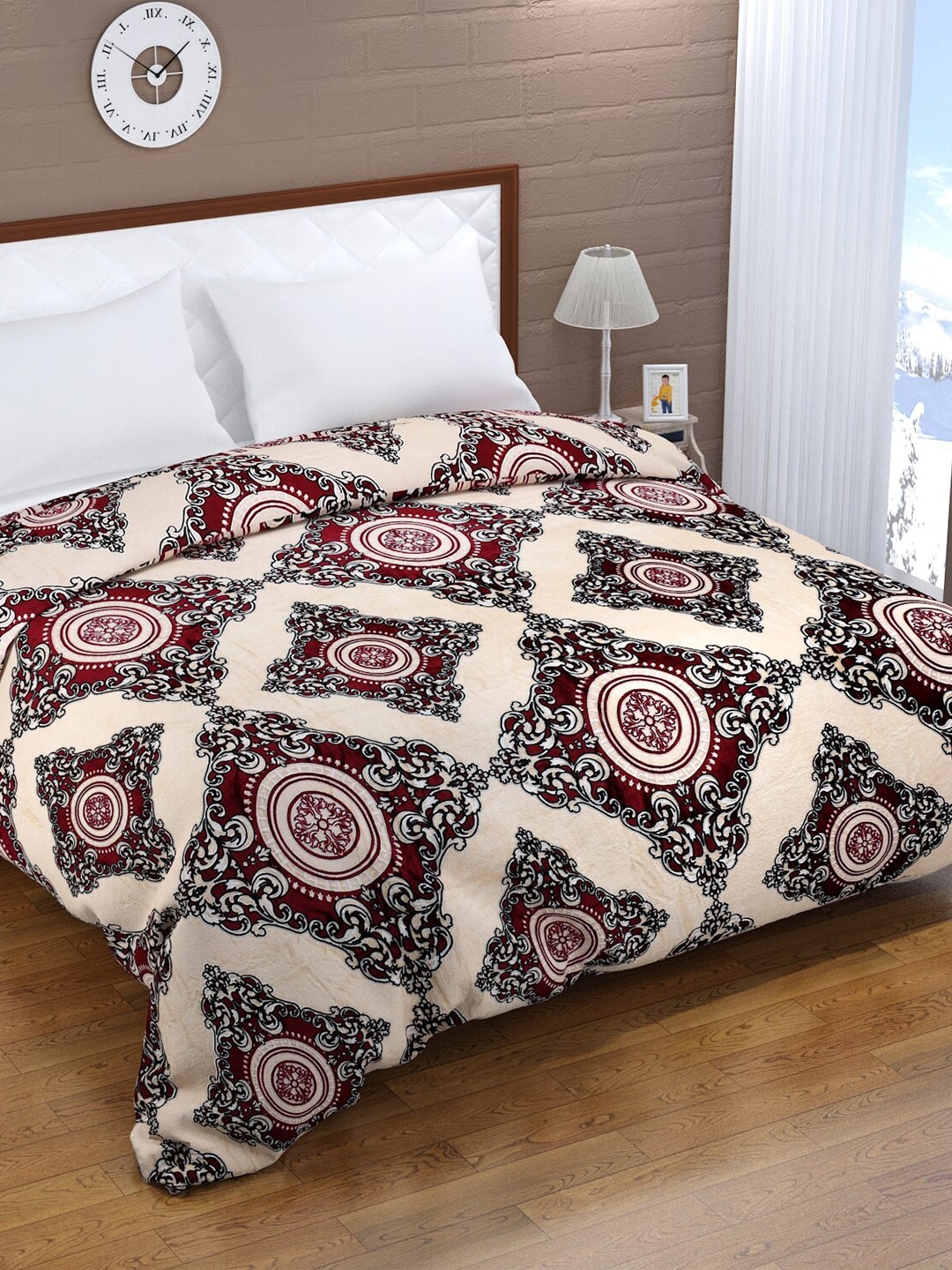 

Florida Cream & Black Ethnic Motifs Mink Mild Winter 500 GSM Double Bed Blanket