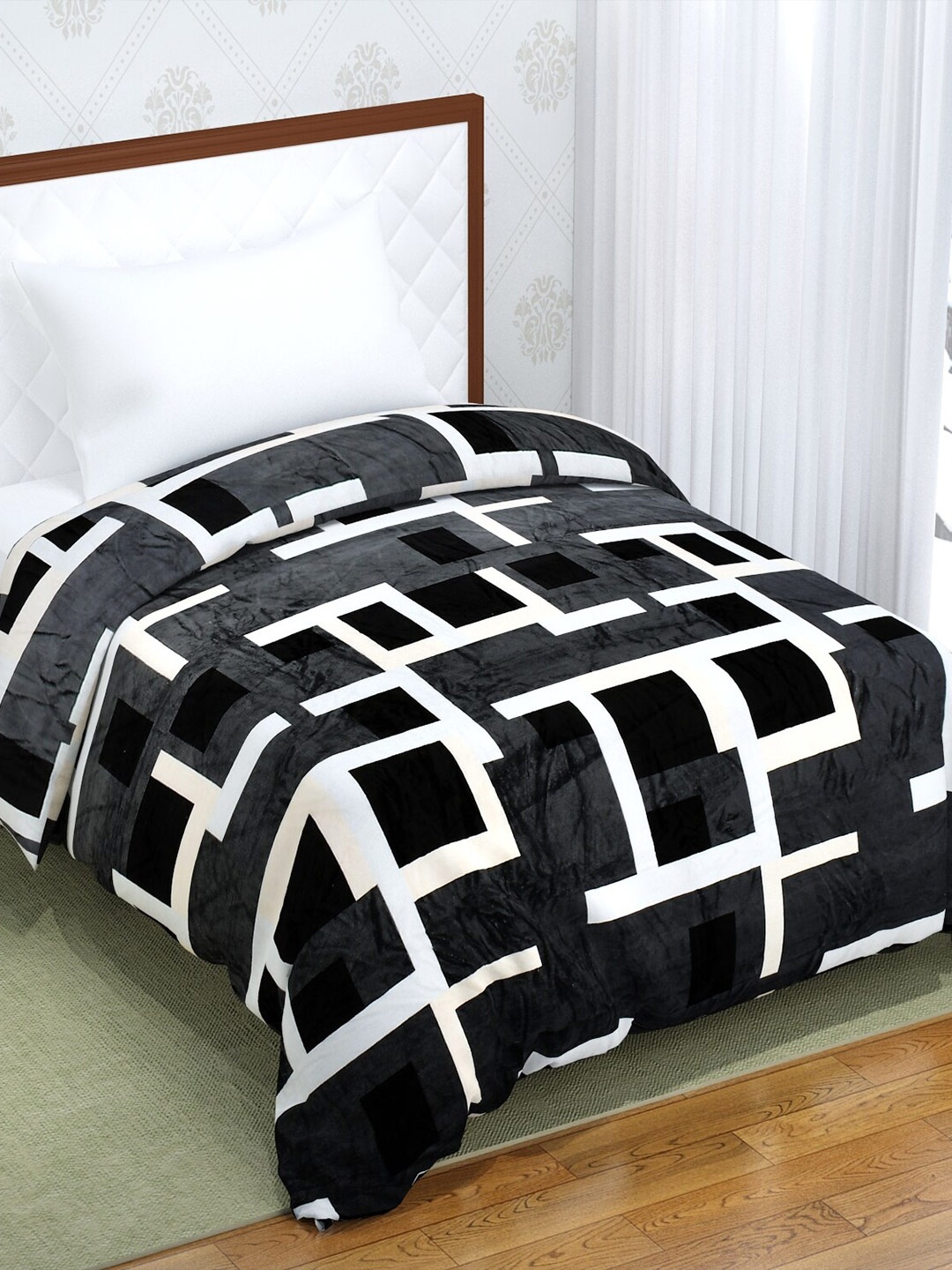 

Florida Grey & White Mink Geometric Printed Mild Winter 500 GSM Single Bed Blanket