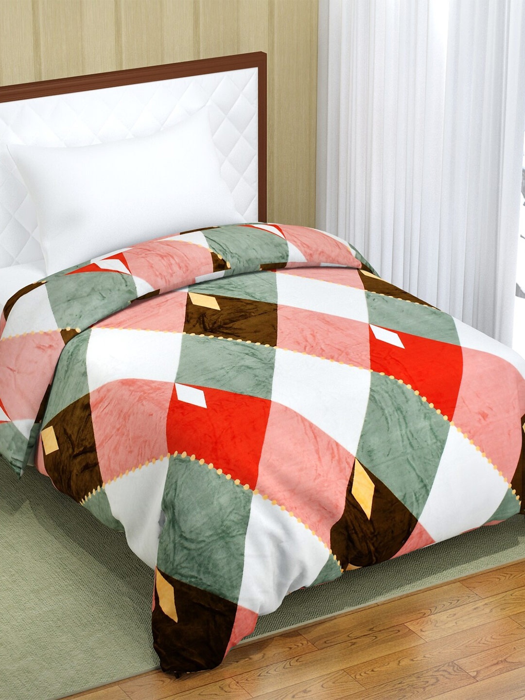 

Florida White & Green Geometric Mink Mild Winter 500 GSM Single Bed Blanket