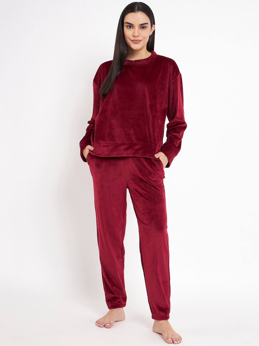 

Camey Self Design Pullover With Jogger Night suit, Maroon