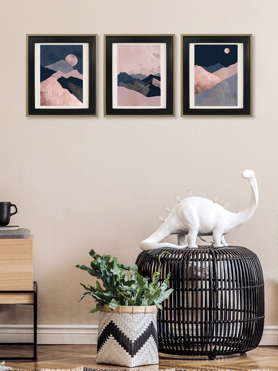 

RANDOM Black & Pink 3 Pieces Printed Wall Arts