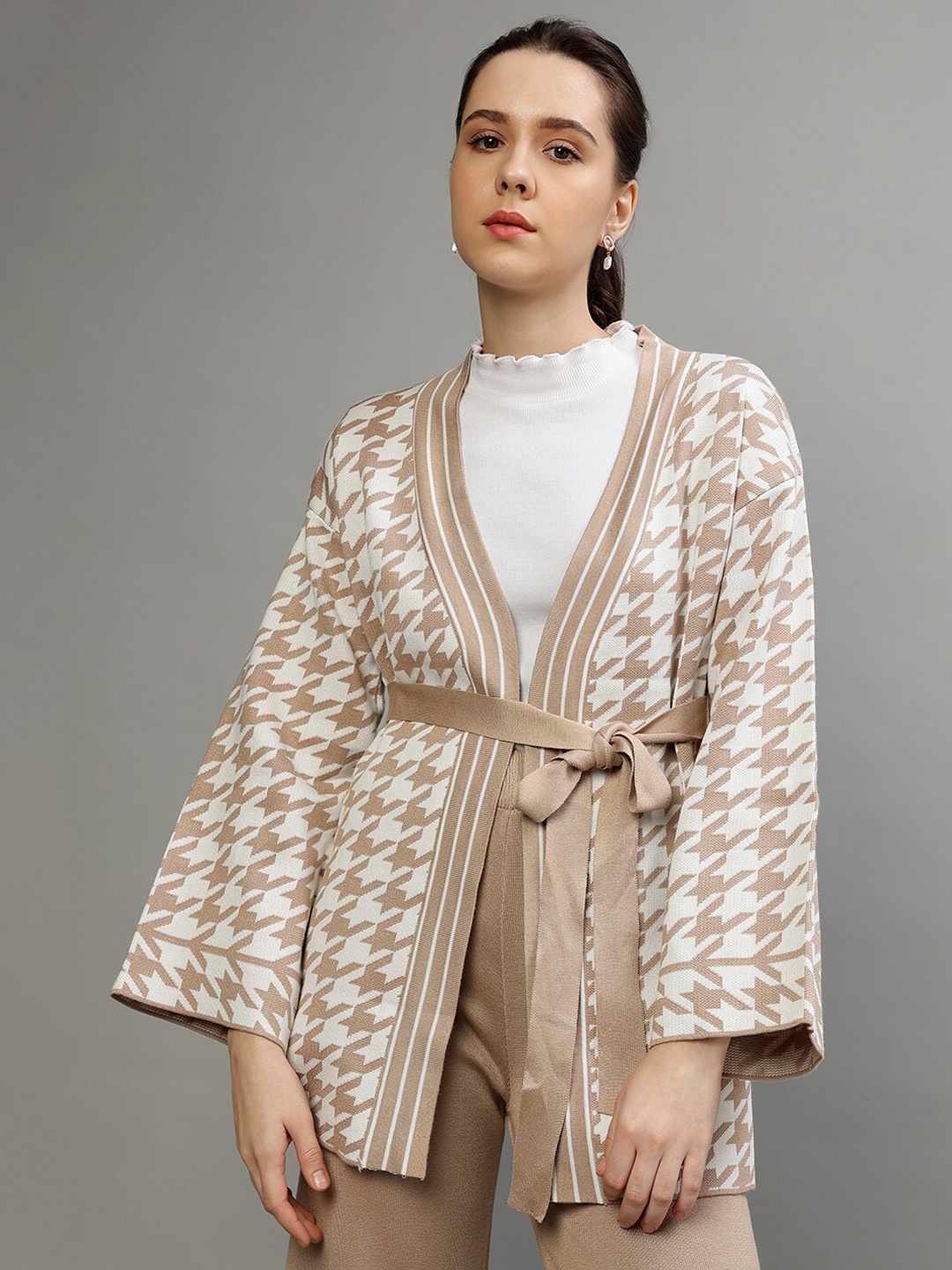 

CENTRESTAGE Geometric Printed Open Front Shrug, Brown