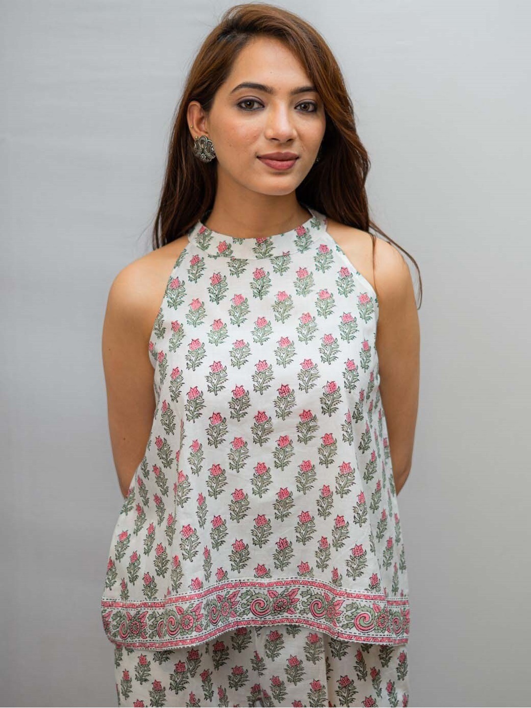 

TSUCCHI TRADITIONS Printed Halter Neck Top With Trouser, White