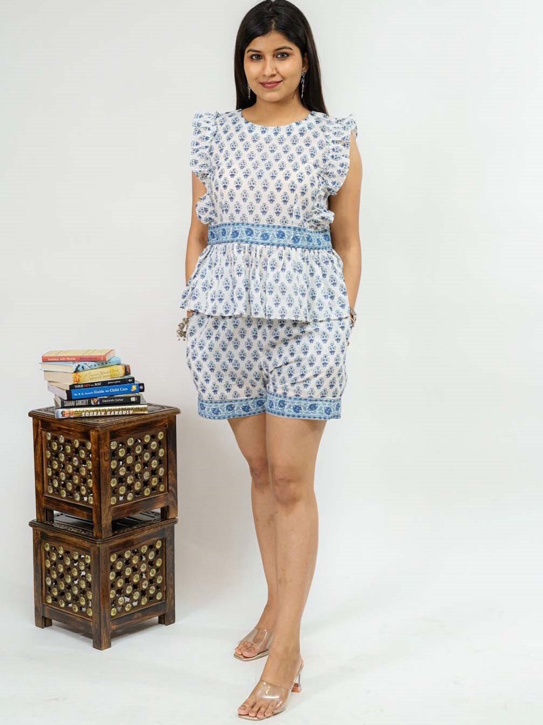 

TSUCCHI TRADITIONS Printed Round Neck Pure Cotton Tunic & Shorts, White