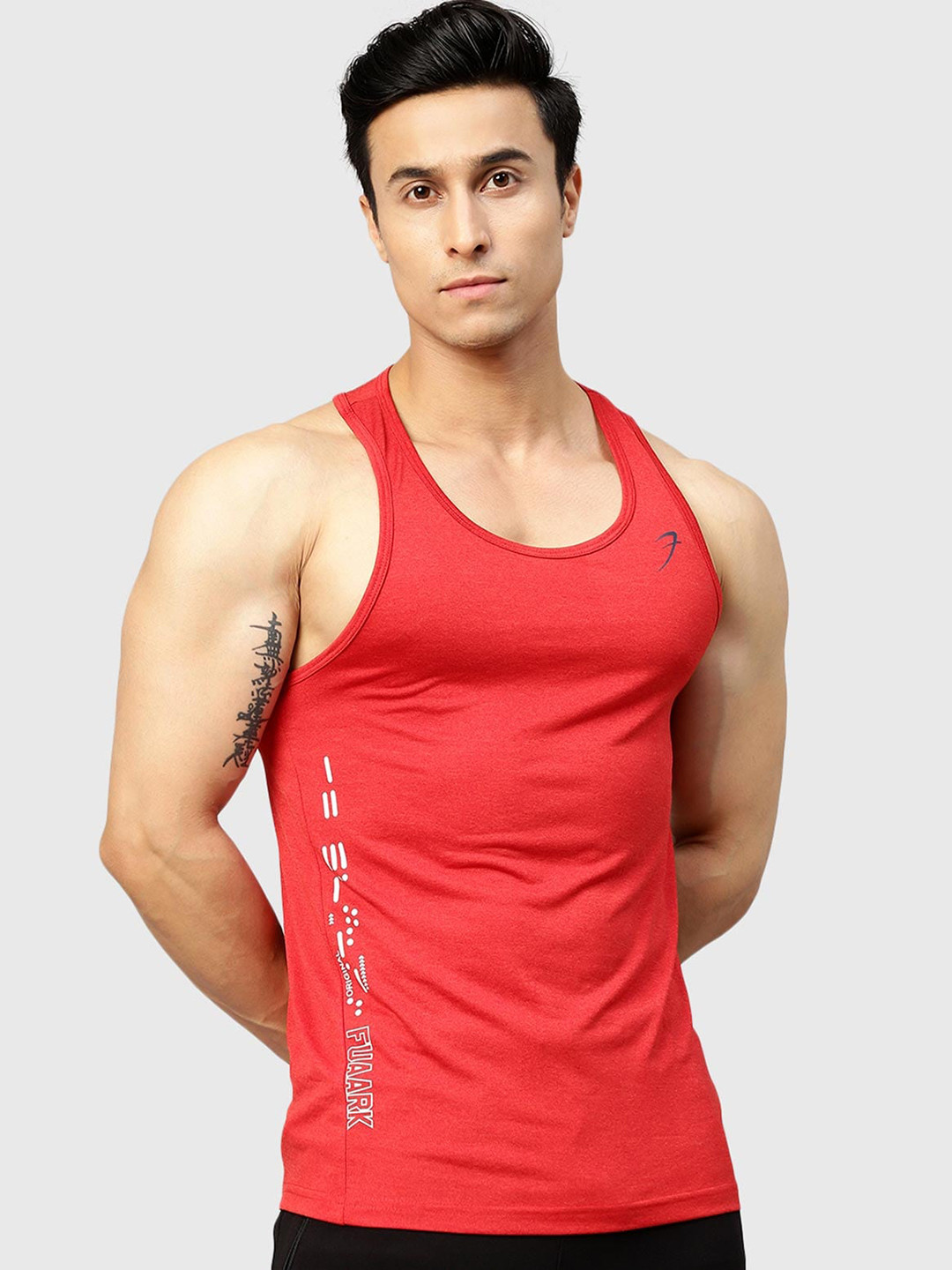 

FUAARK Scoop Neck Gym Innerwear Vest, Red