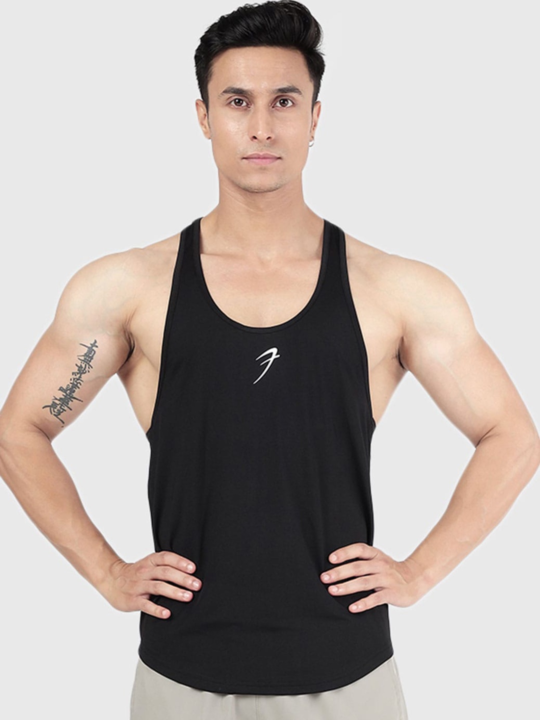 

FUAARK Scoop Neck Gym Innerwear Vest, Black